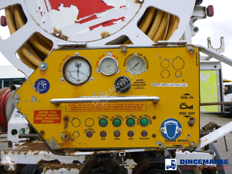 Lastbil Mercedes 1824 4x2 RHD Whale vacuum tank...