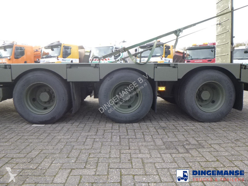 Semiremorca Broshuis 3-axle semi-lowbed trailer...