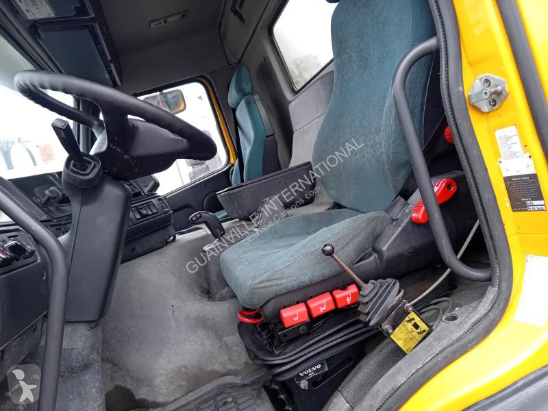Camion Volvo 380