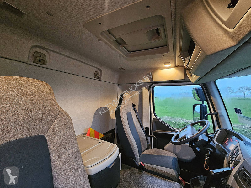 Camion Volvo 210.16 94TKM! LIFT ISO-BOX