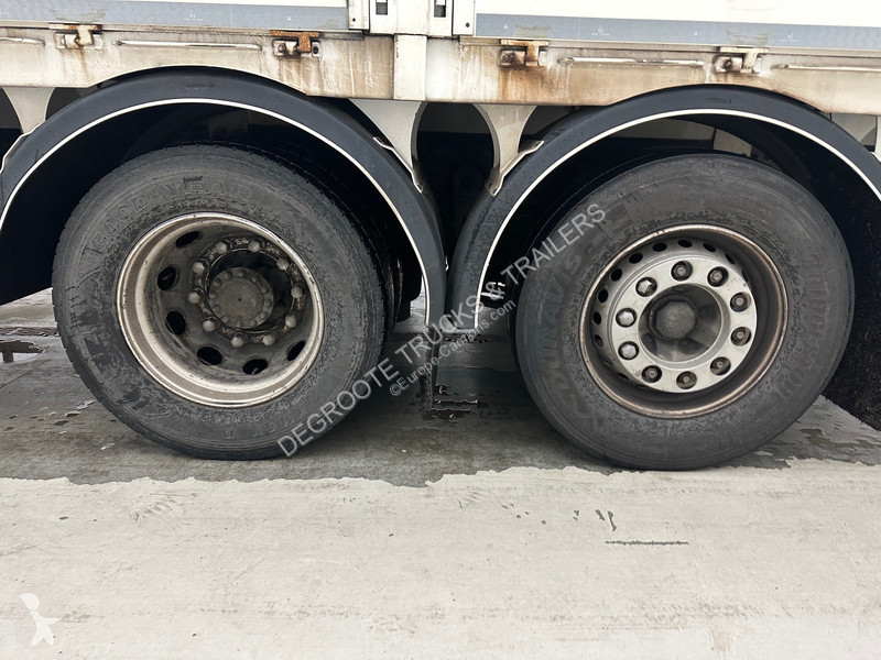 Kamion Volvo 300 - 6x2