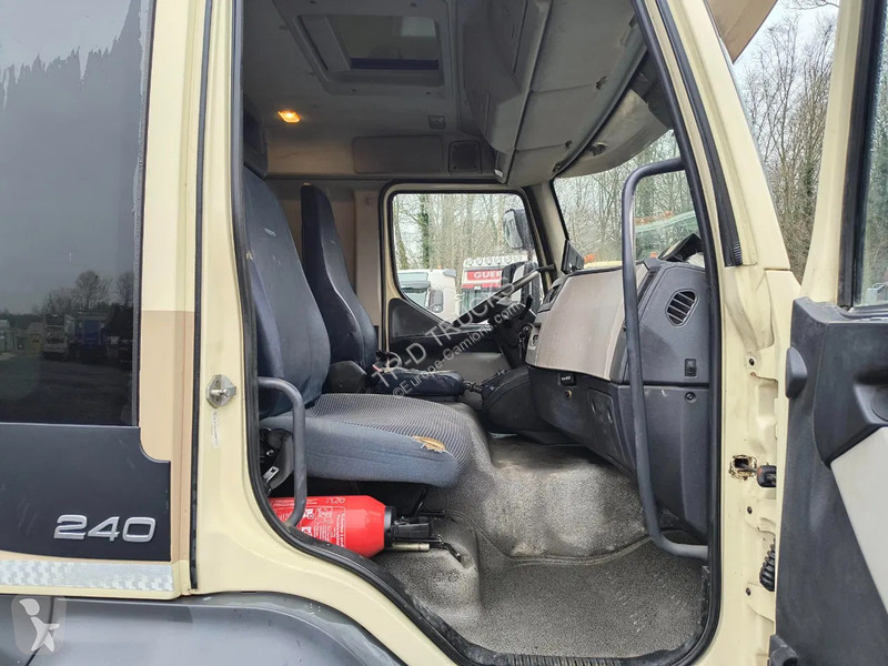 Camion Volvo FL 240 D'HOLLANDIA 2000KG - 5,76M BOX