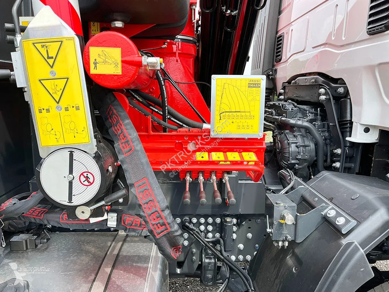 Camión Iveco T-Way AD380T43WH AT Crane Truck (3...