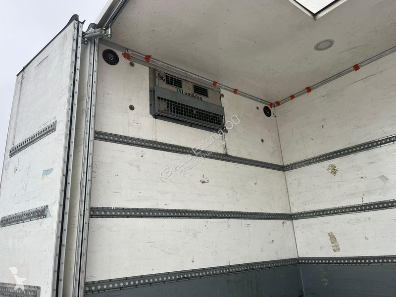 Kamion Mercedes 1527 4x2 LUMIKKO / BOX L=7471 mm