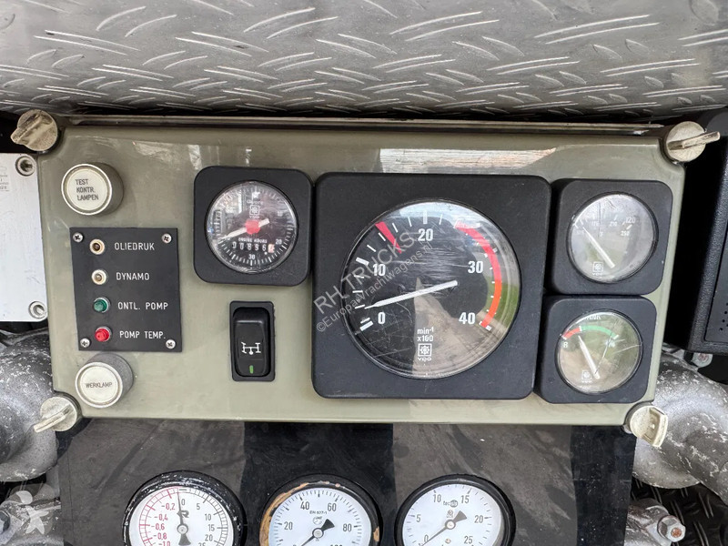 Kamion Mercedes - FULL EQUIPMENT INCLUDED FIRE...