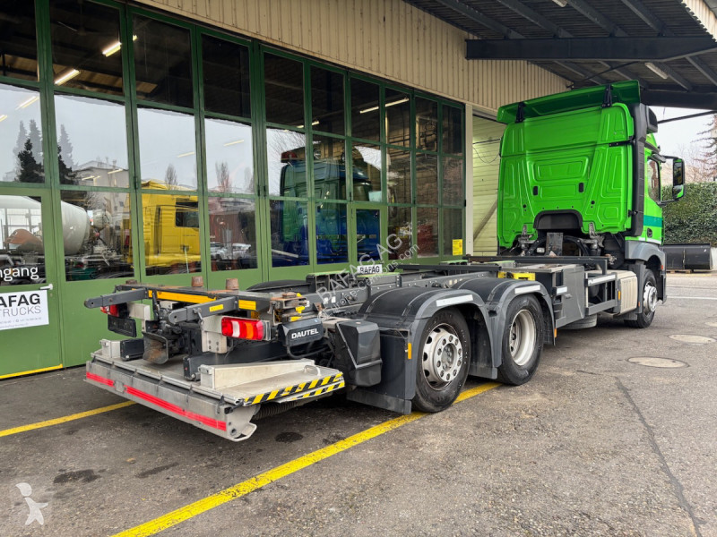 Camion Mercedes actros 2543 6x2 container...