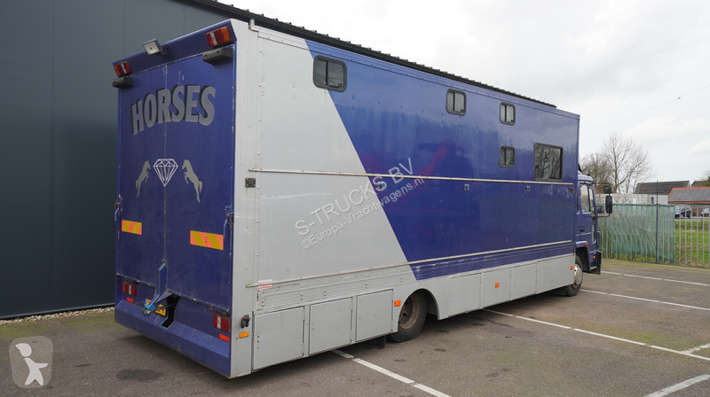 Camion Volvo FL 6-9 HORSE TRANSPORT 341.000KM...