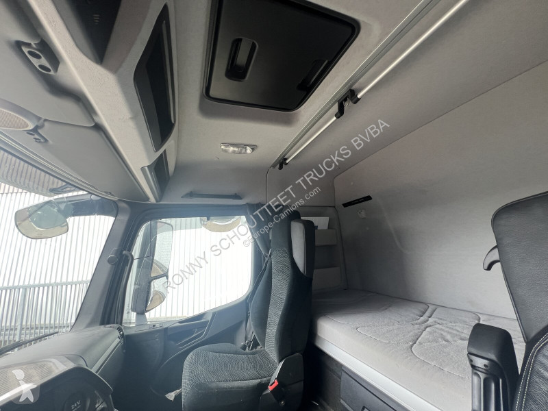 Vrachtwagen Mercedes Arocs 3253 K 8x4/4 Arocs...