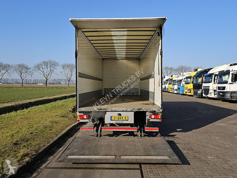 Kamion Renault D 220 AIRCO LIFT SIDE DOOR