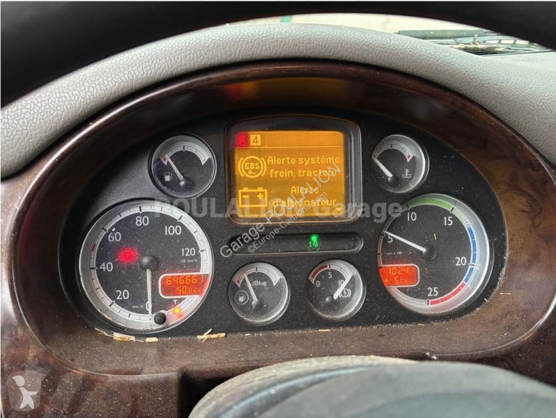 Camion DAF 4X2 PLATEAU PTE MAT 4X2 PLATEAU...
