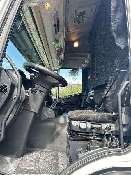 شاحنة Iveco 460