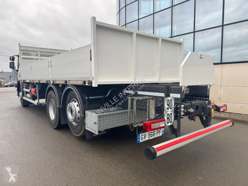 Camion Renault 320 DTI8 Gamme C