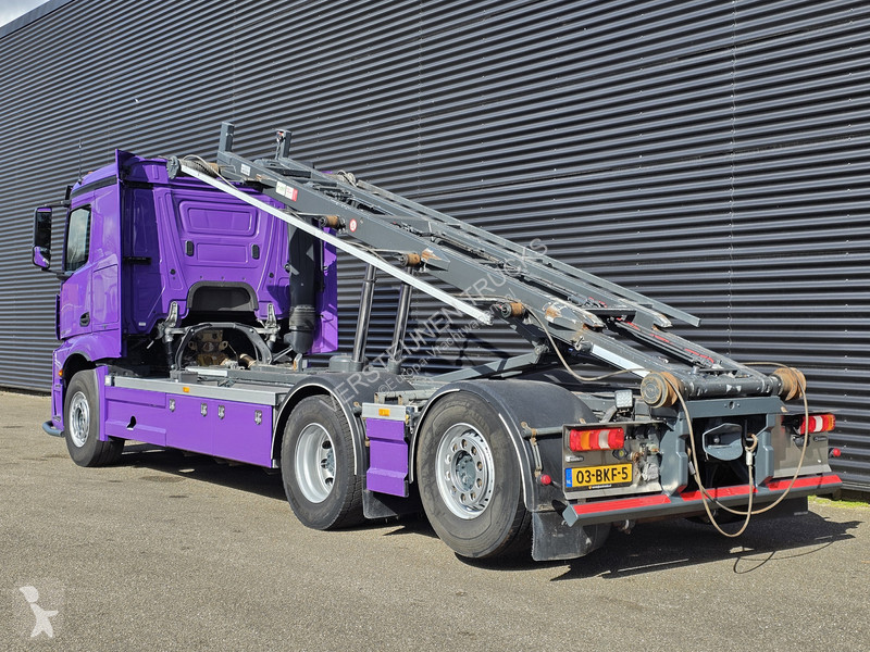 Camion Mercedes AROCS 3345 / 6x2 /...