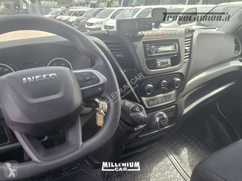 Veicolo commerciale Iveco 60-16 2020 CELLA 4,40...
