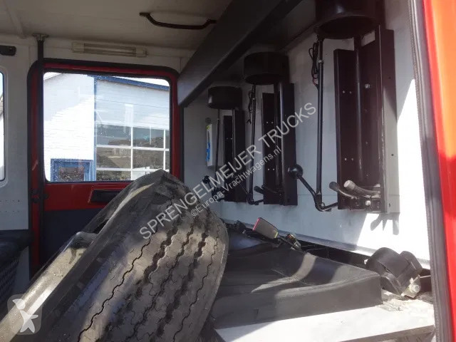 Camion MAN 250 godiva pump with holmatro set