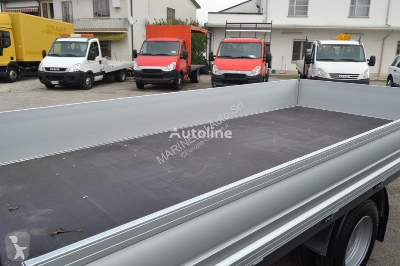 Veicolo commerciale Iveco DAILY 35C13