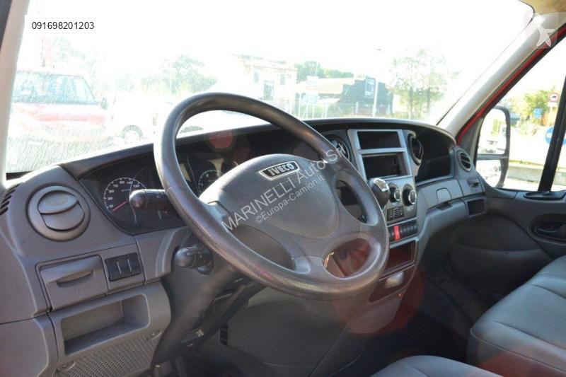 Veicolo commerciale Iveco 35C13