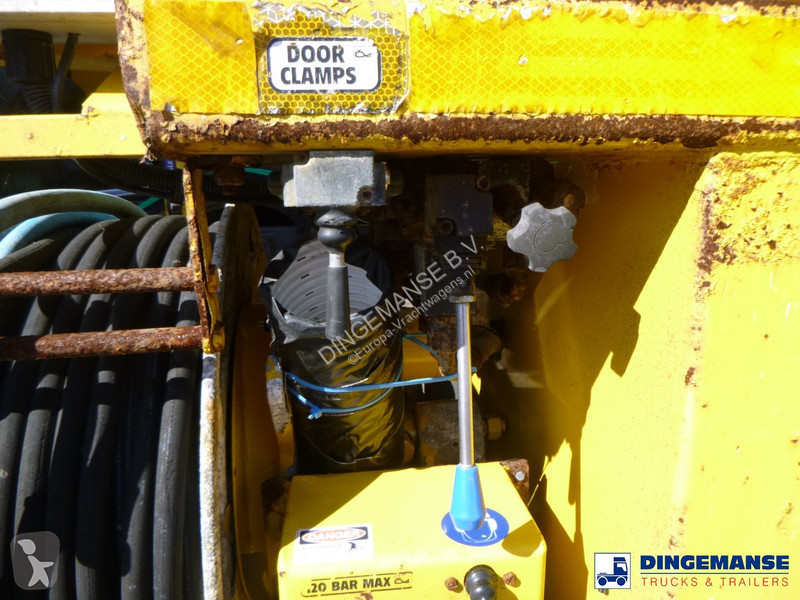 Camion Volvo 300 6X4 Whale vacuum tank 10.2 m3