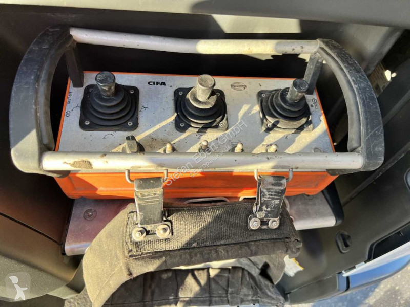 Camion Volvo 64 6x4 Cifa K24L ZR Funk 1.000h...