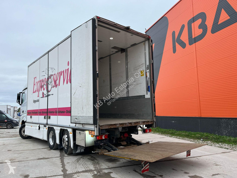 Lastbil Mercedes 2545 6x2*4 BOX L=7445 mm