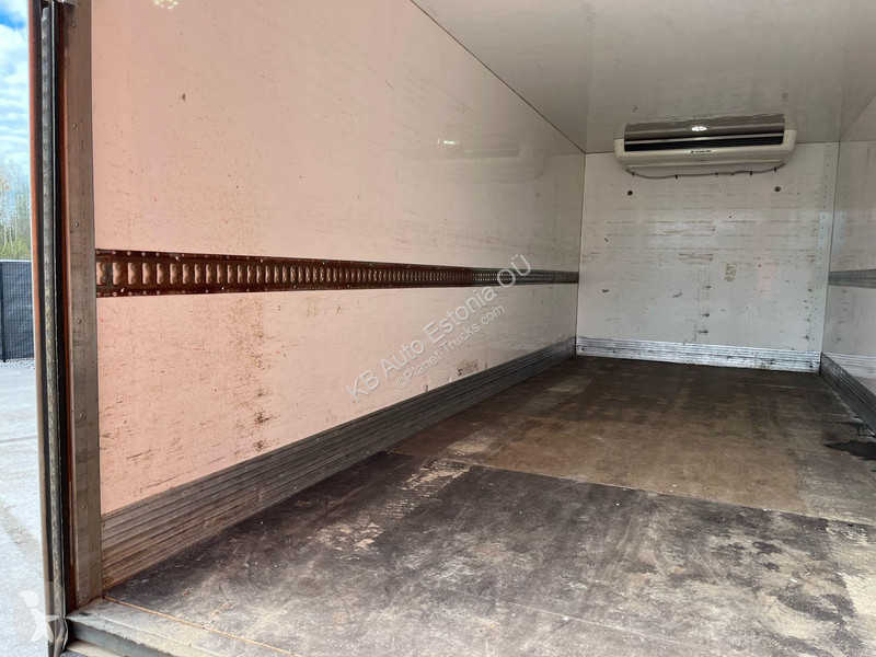Camion Mercedes 1018 4x2 THERMOKING / BOX...