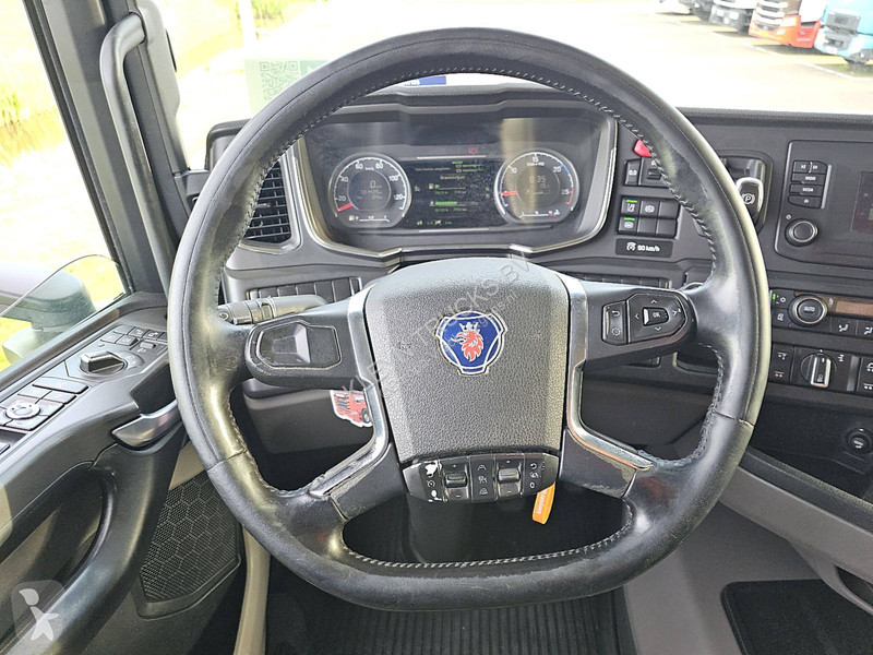 Camion Scania 6X2*4 RET. LED WB475