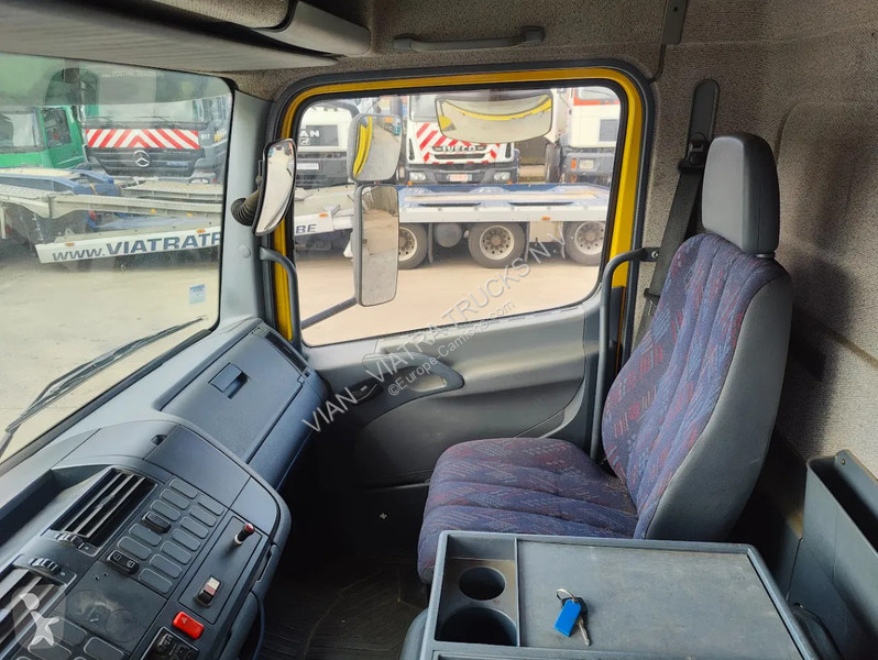 Kamion Mercedes 815 HUIFBAK / PLANEN / BACHE /...