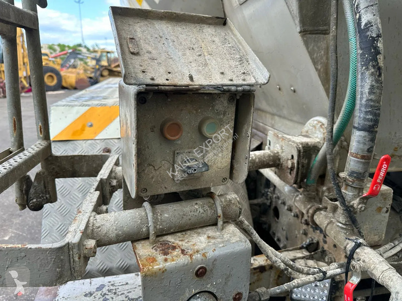 Kamion MAN 35.390 Concrete Mixer Karrena 9 CBM...