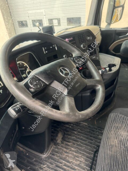 Kamion Mercedes 26-42
