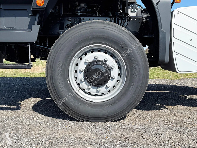 Kamion MAN 33.400 BB CH Chassis Cabin (8 units)