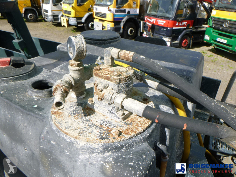 Camion Mercedes 1823 4x2 Putzmeister concrete...