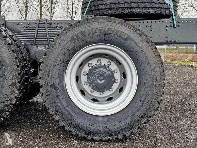 Camion Iveco T-Way AT380T47WH-4500 Chassis...
