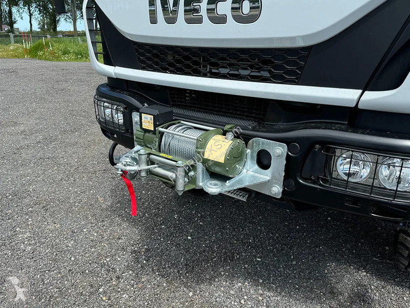 شاحنة Iveco EuroCargo 150 Flatbed with Sides
