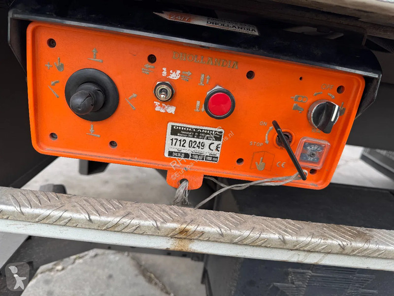 Kamion Volvo 250 4X2 - EURO 6 + DHOLLANDIA LIFT...