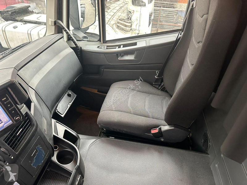 Kamion Iveco 460