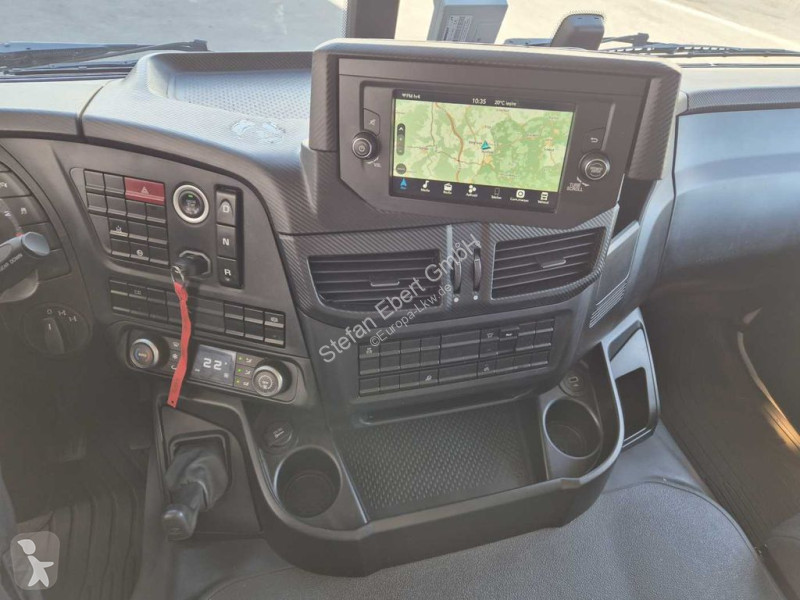 Kamion Iveco X-Way AD300X48Z HR 6x4 Intarder...