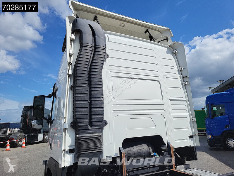 Camión Volvo FM 370 4X2 19tons BDF NL-Truck...