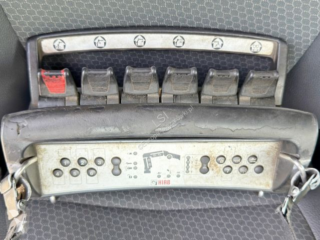 Camión Scania P 360 * ABROLLKIPPER * HIAB  BS...