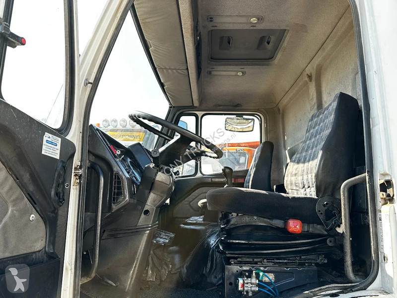 Camion Mercedes 1733 V6 4X2 Tipper...