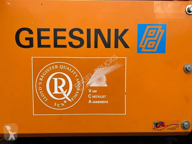 Camion MAN 15.192 (6-CILINDER) WITH GEESINK...