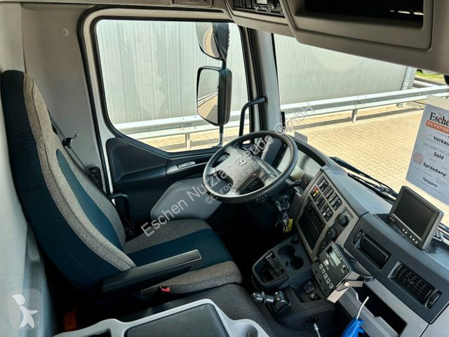 Camion Volvo FL...
