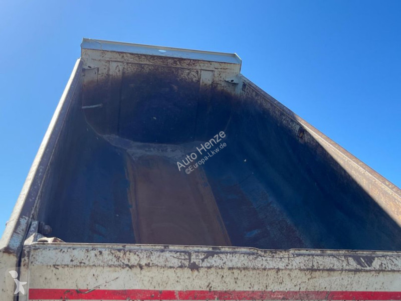 Camion MAN TG-S 35.400 8x6H 4 Achs Muldenkipper...
