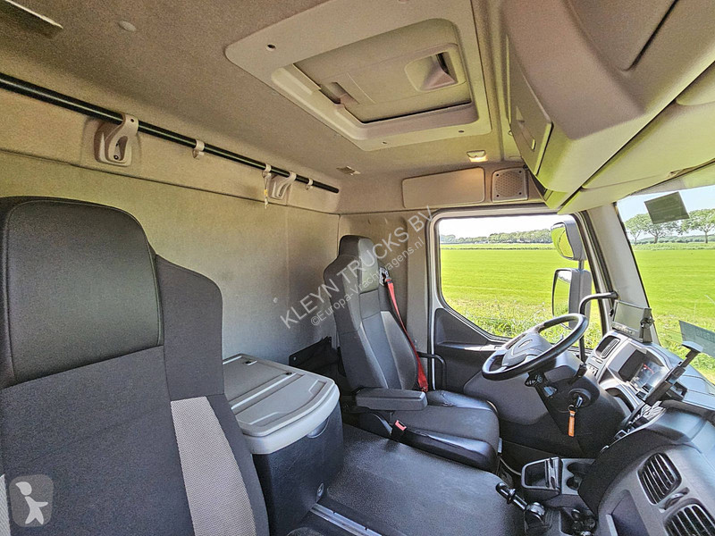 Kamion Renault D 240 11.9T AIRCO TAILLIFT