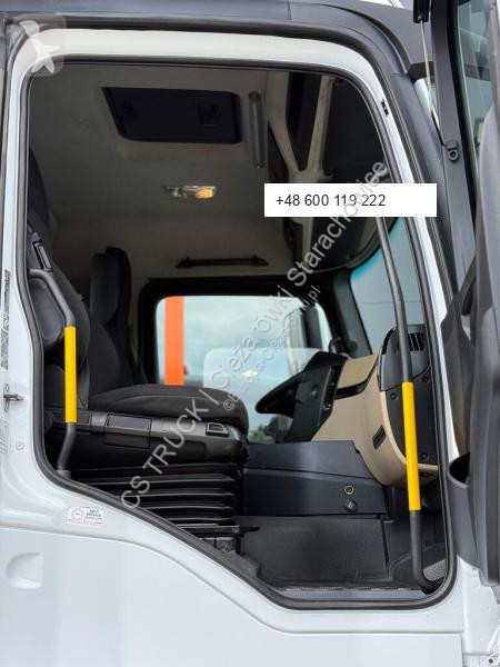 Camion Mercedes PK48002
