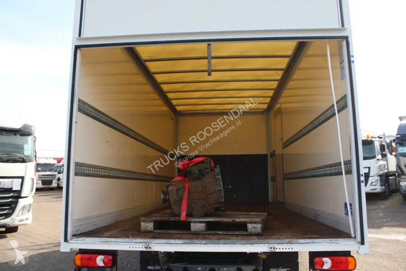 Kamion Iveco 75E21 + euro 6 + manual + 7.5t