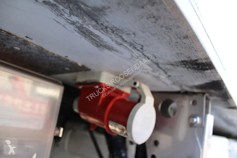 Kamion Mercedes 1924 + THERMO KING 1200 + LIFT...