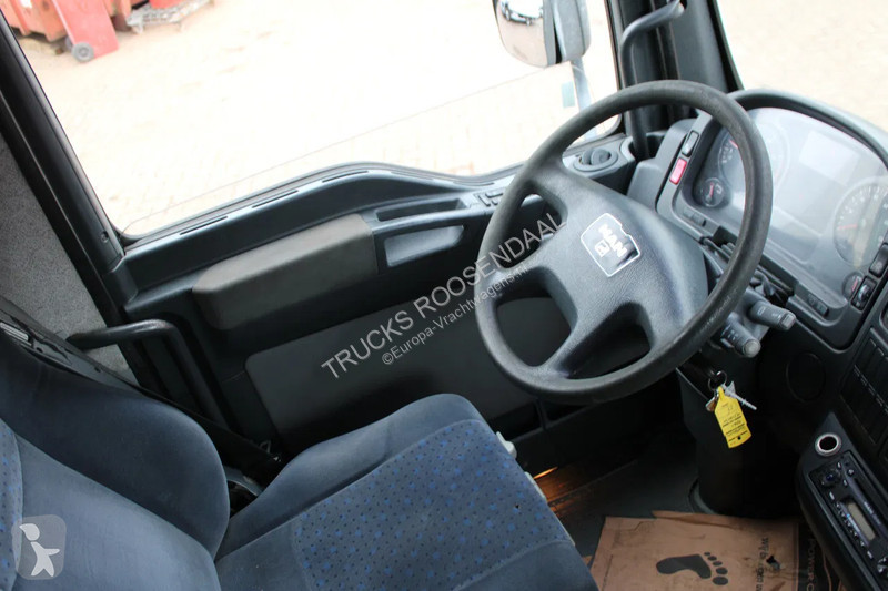 Kamion MAN 12.210 + LIFT + MANUAL