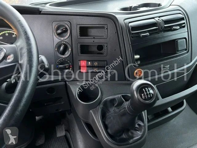 Camion Mercedes 1318 4x2 / Euro 6 / Schaltung 1218