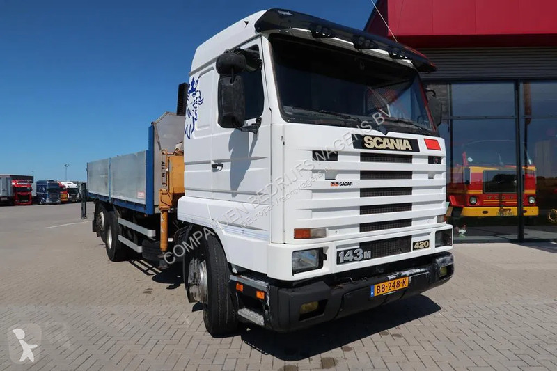 Kamion Scania R143-420 V8 EFFER 8200 Kraan -...