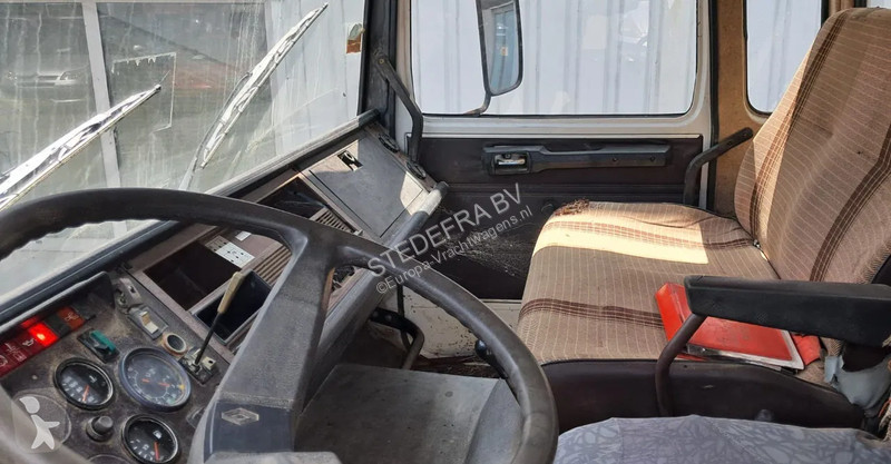 Camion Renault S 130 , 6 Cylinder , 3 Way...